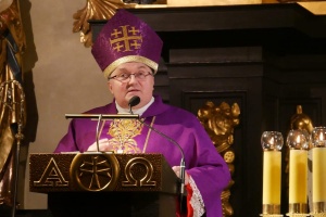 biskup janusz mastalski
